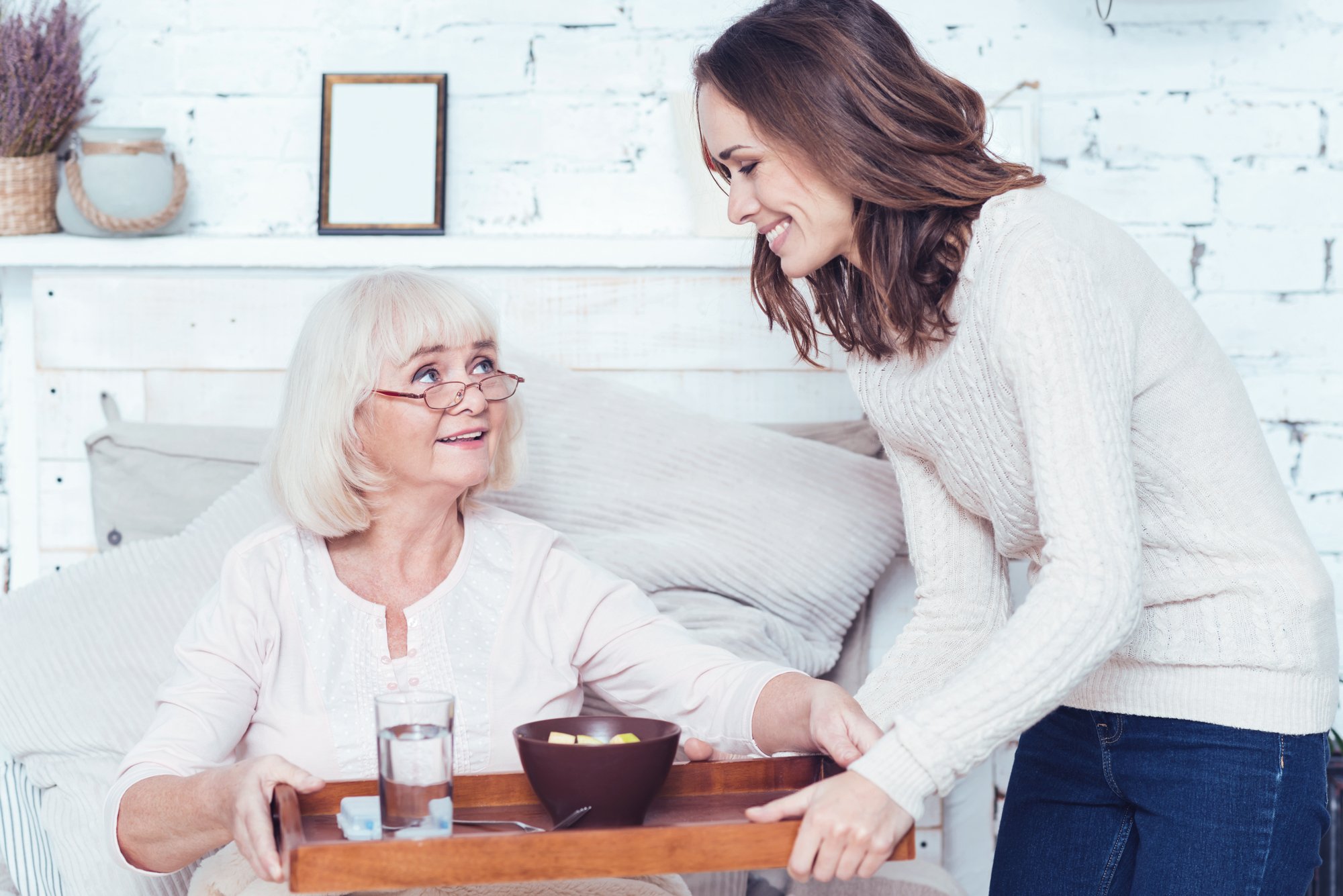 4 cuidados especiales que necesita un adulto mayor en casa-1